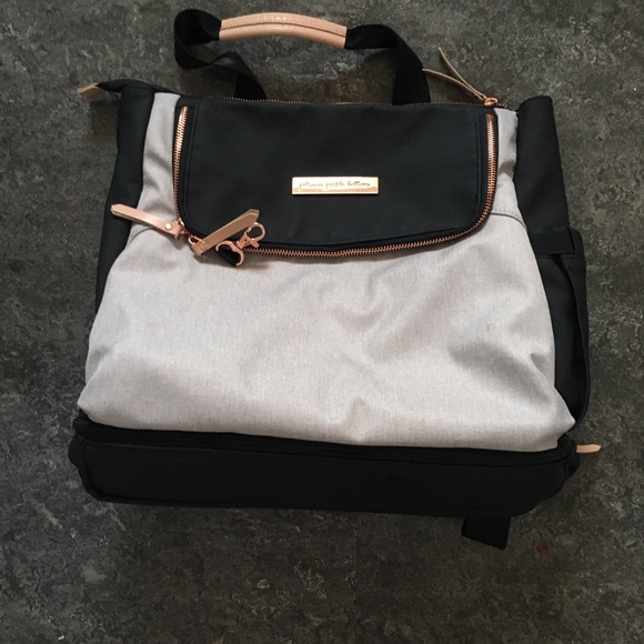 petunia pickle bottom pivot